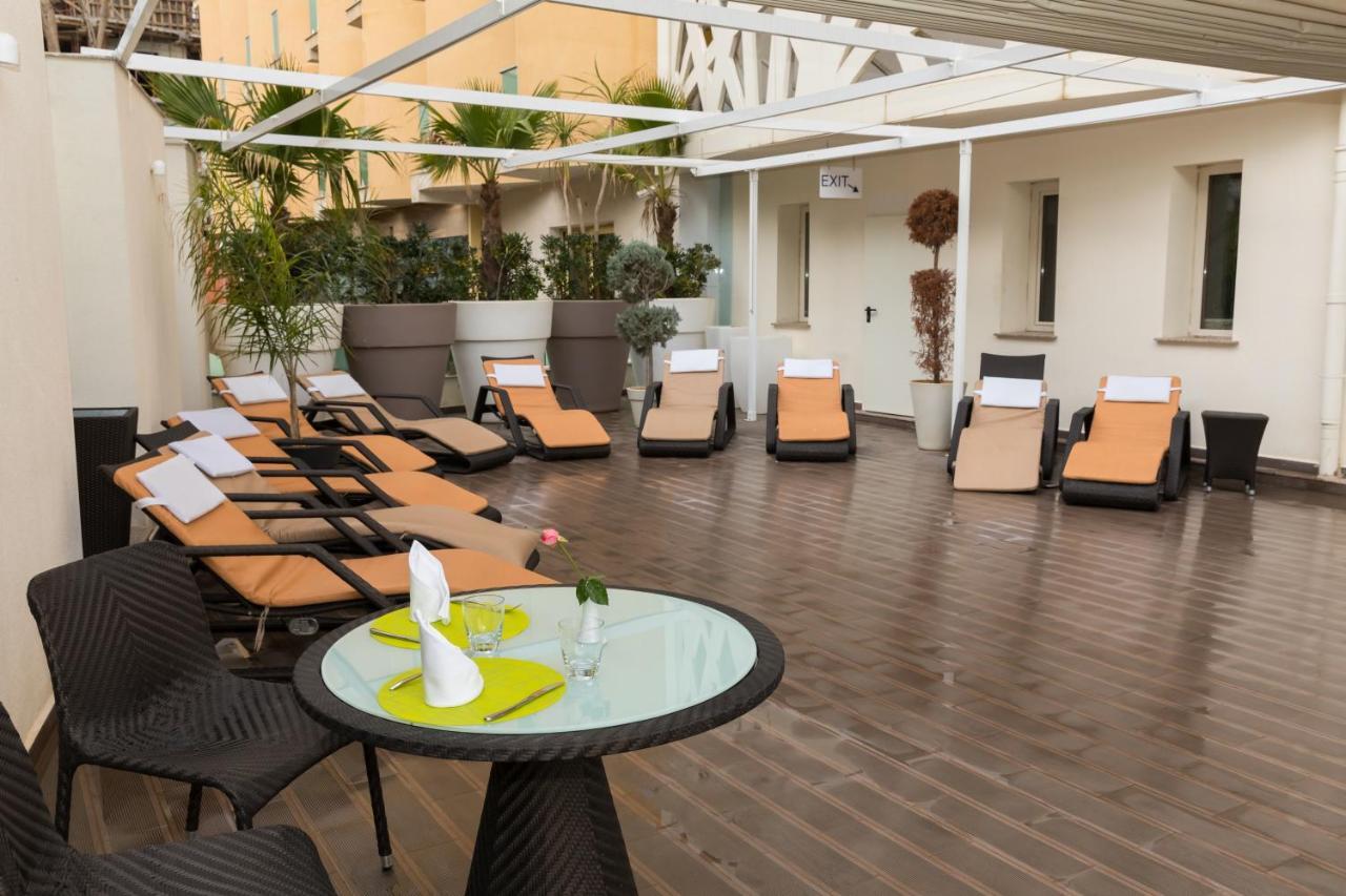 New Day Hotel Algiers Eksteriør billede